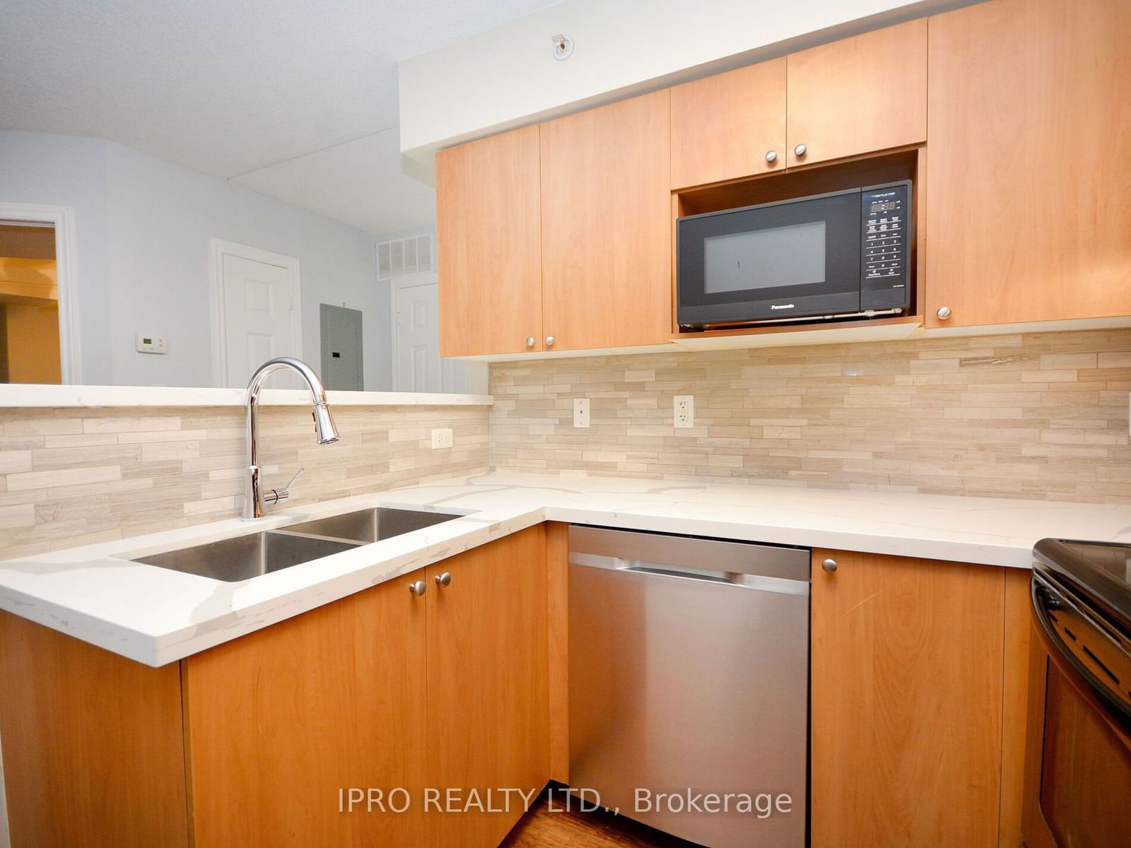 1491 Maple Ave W, unit 308 for sale - image #14