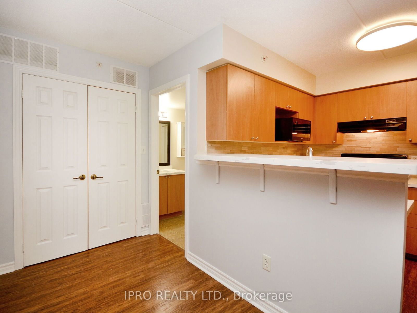 1491 Maple Ave W, unit 308 for sale - image #23