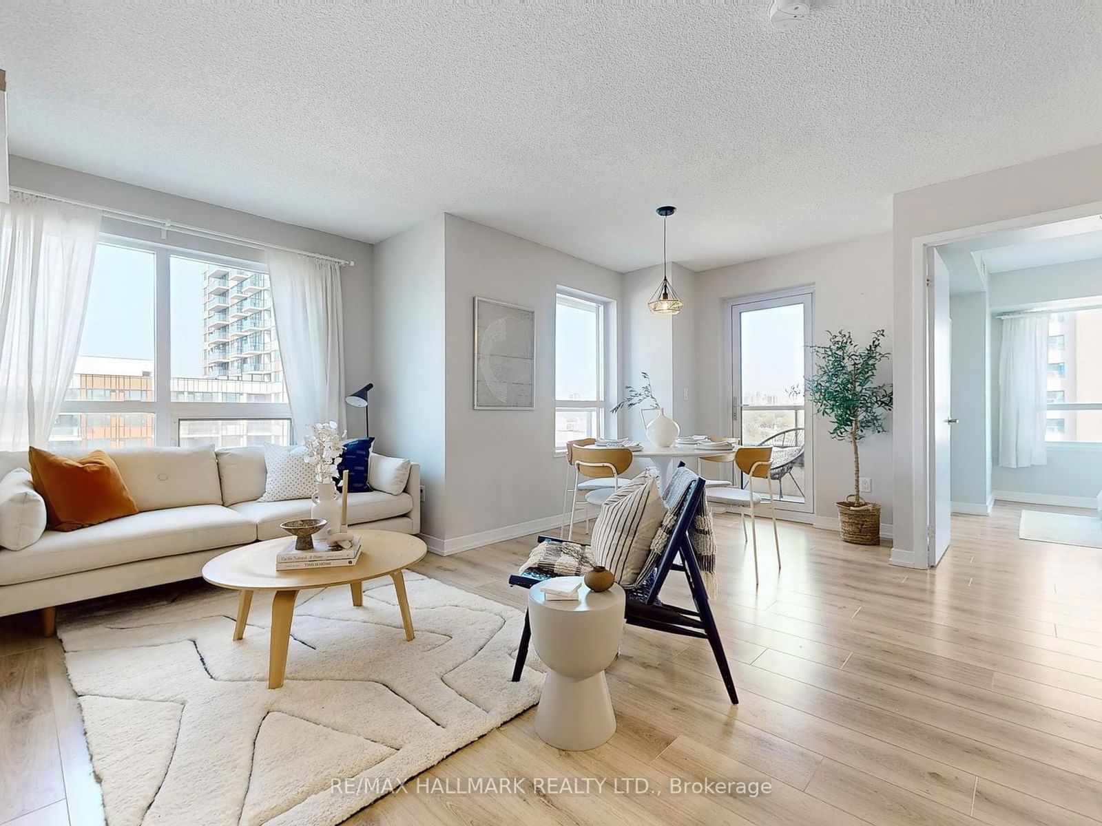 1410 Dupont St, unit 801 for sale - image #1