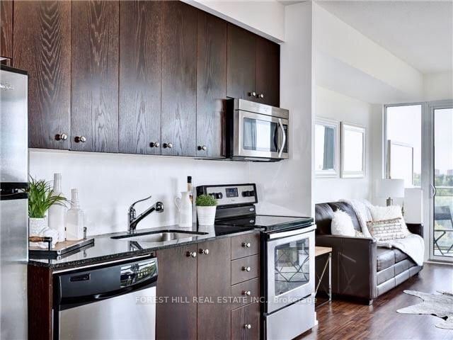 5101 Dundas St W, unit 1103 for rent - image #3