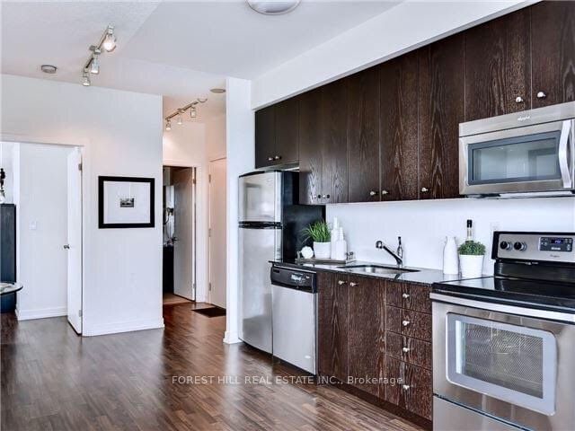 5101 Dundas St W, unit 1103 for rent - image #9