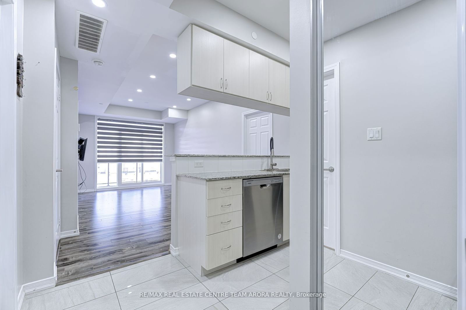 50 Sky Harbour Dr, unit 202 for sale - image #8