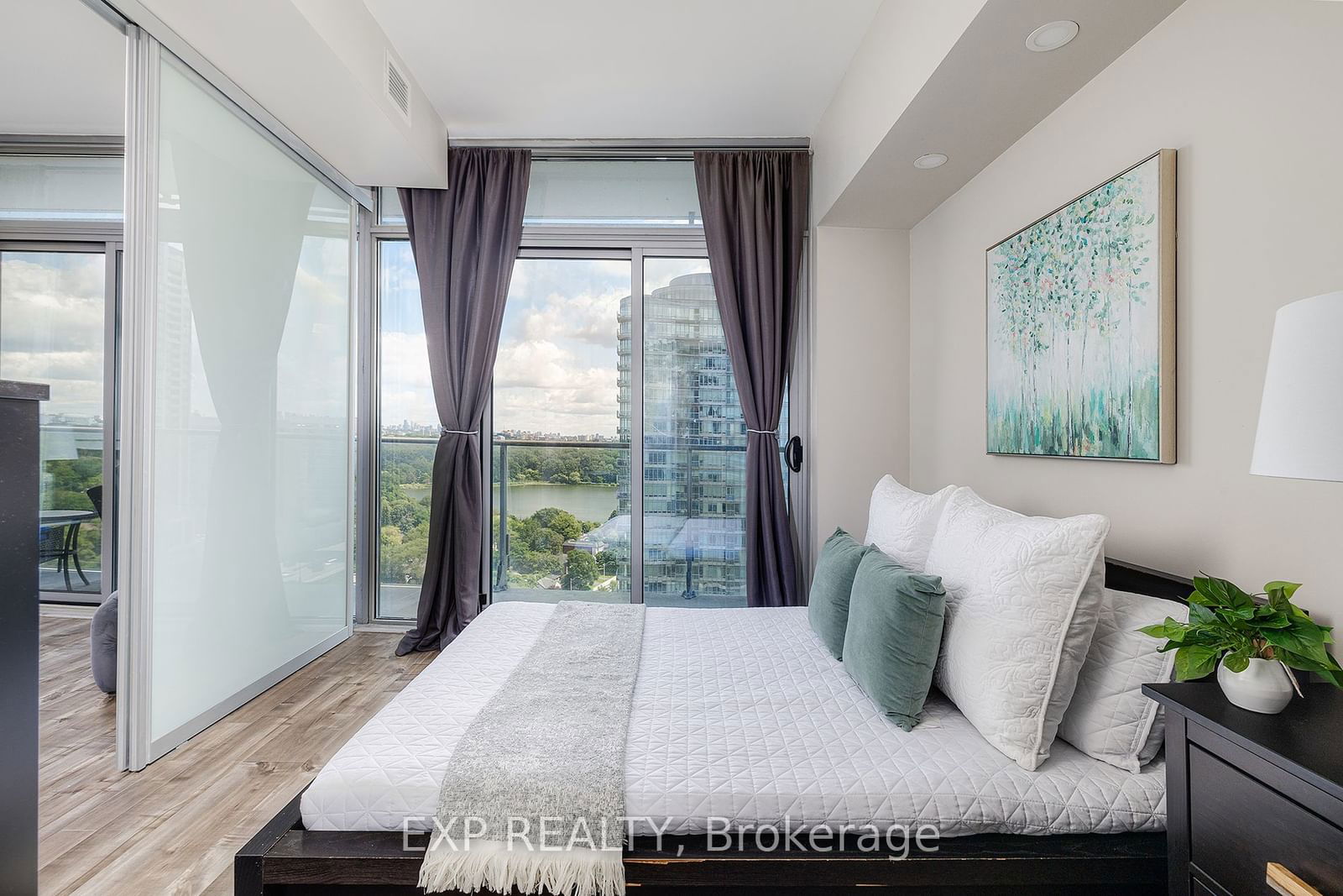 103 The Queensway, unit 1913 for sale - image #8