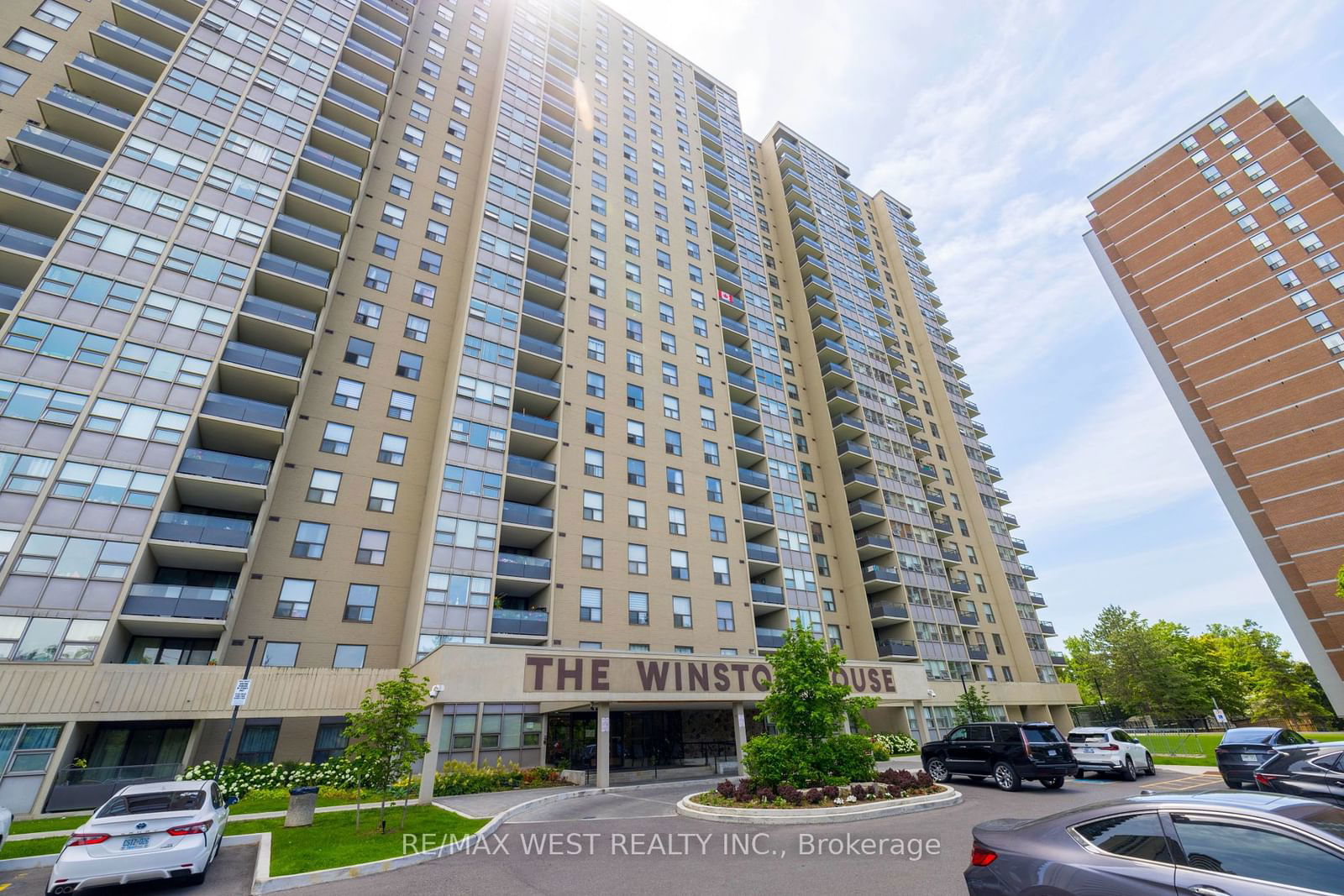 75 Emmett Ave, unit 212 for sale - image #1