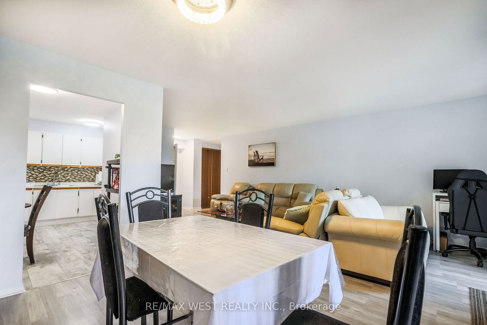 75 Emmett Ave, unit 212 for sale - image #13