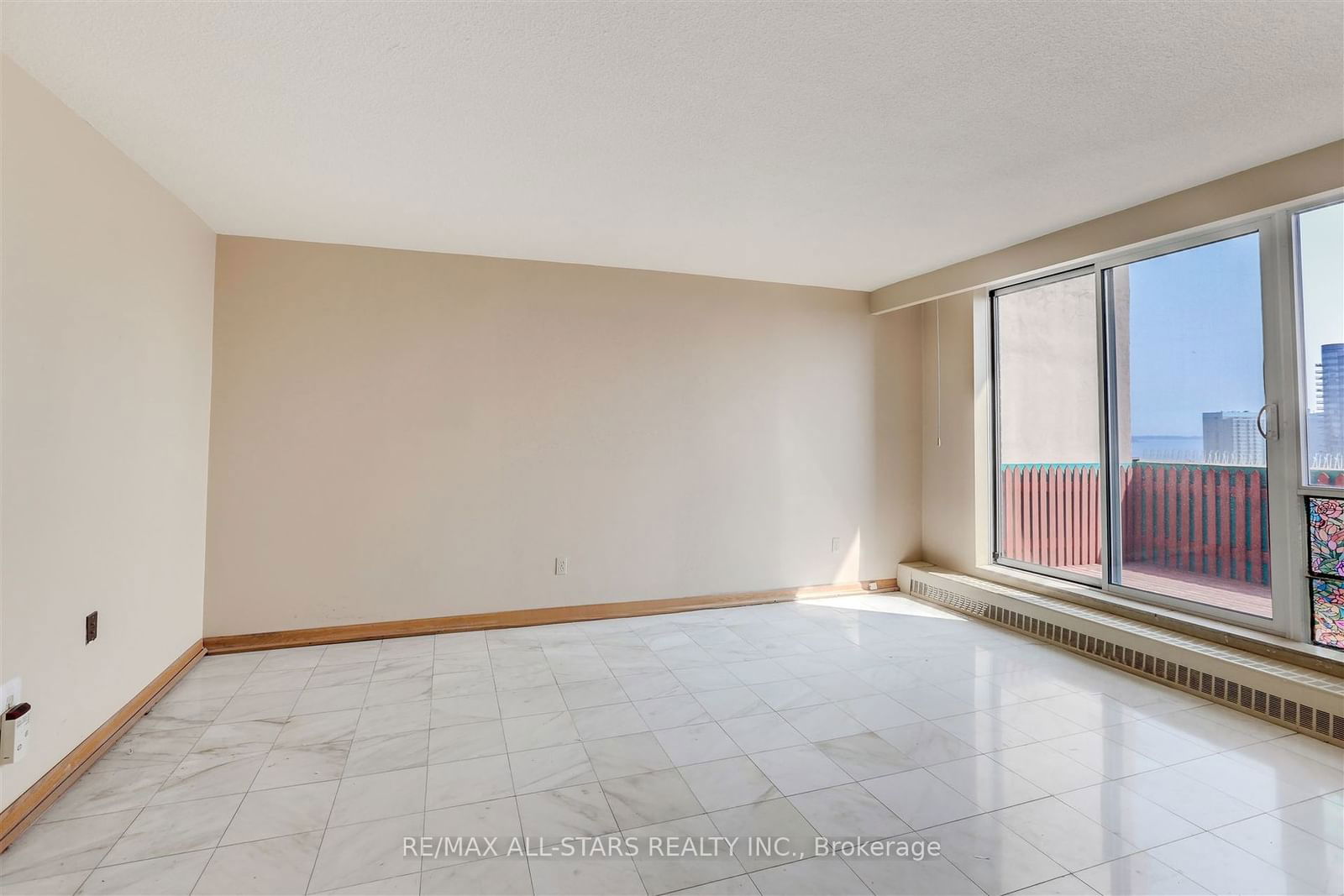 60 Southport St, unit 912 for sale - image #16