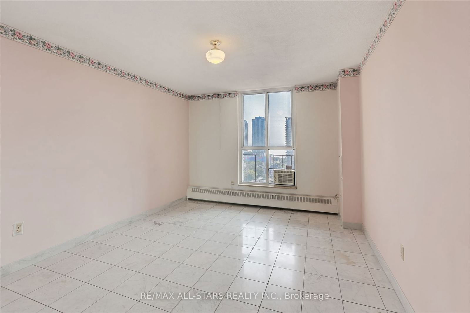 60 Southport St, unit 912 for sale - image #20