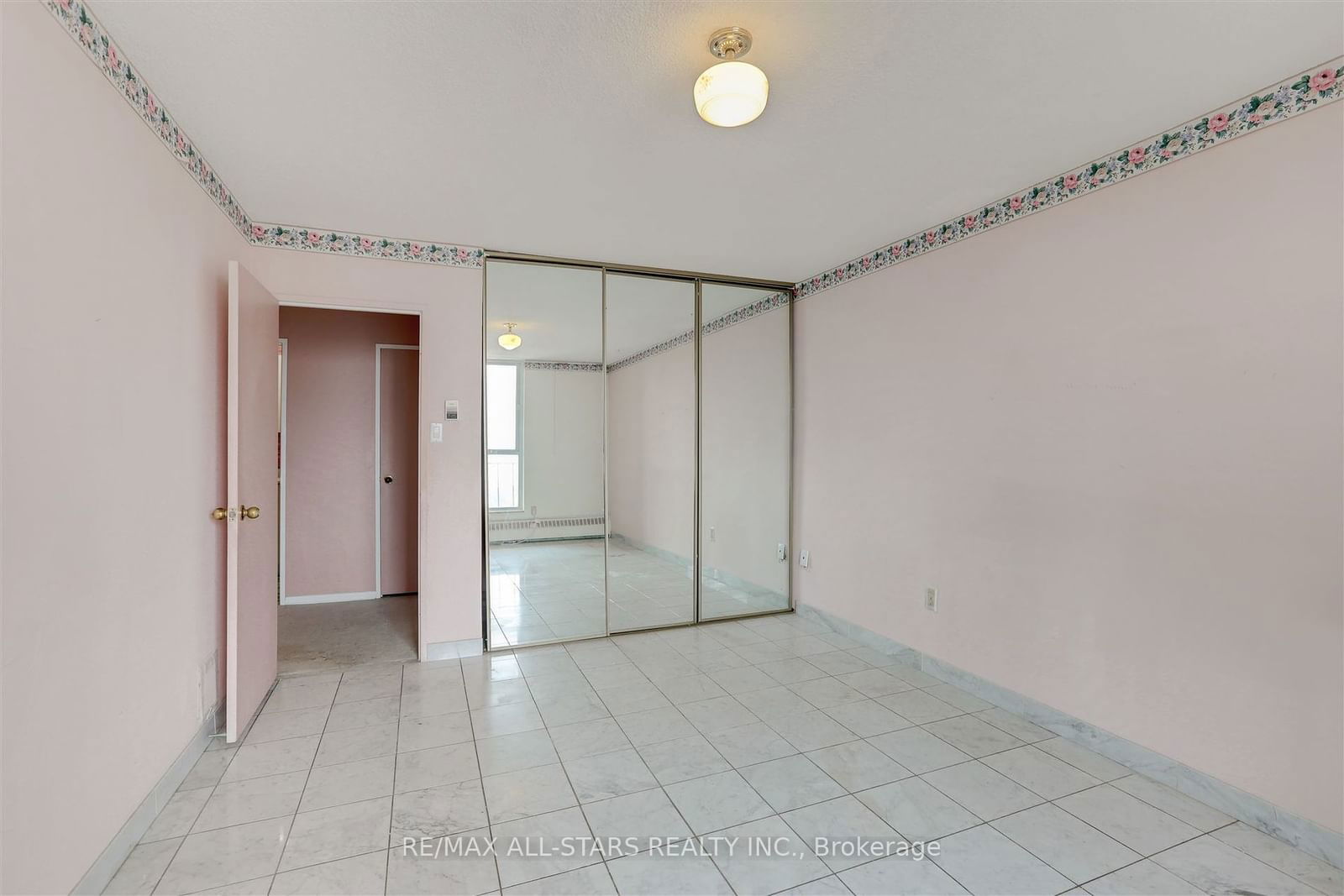 60 Southport St, unit 912 for sale - image #22