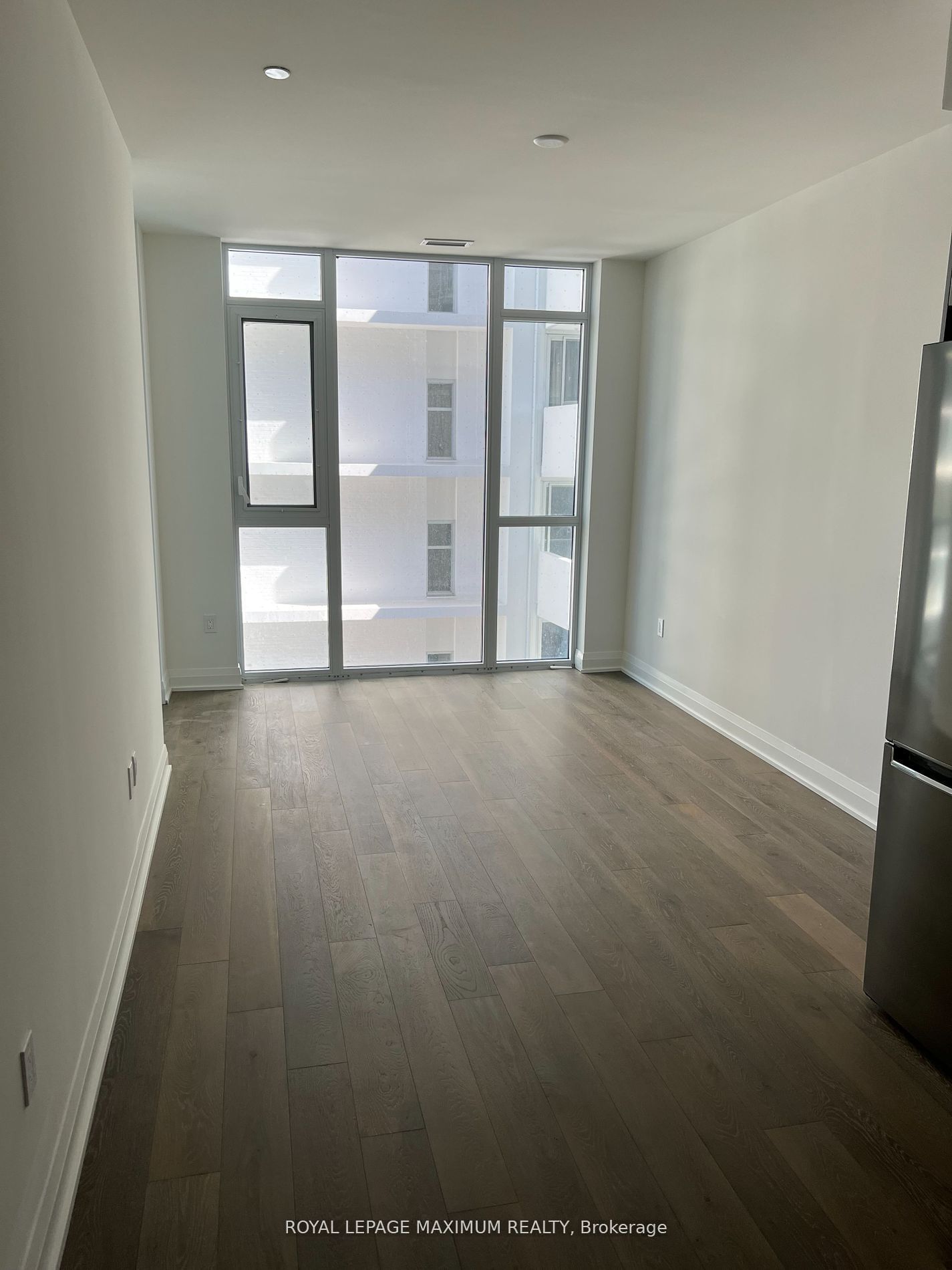 293 The Kingsway, unit 413 for rent - image #4