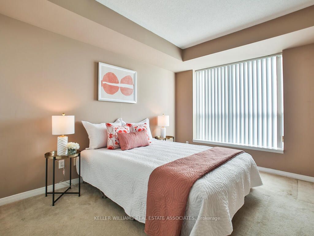 4879 Kimbermount Ave, unit 401 for sale - image #14