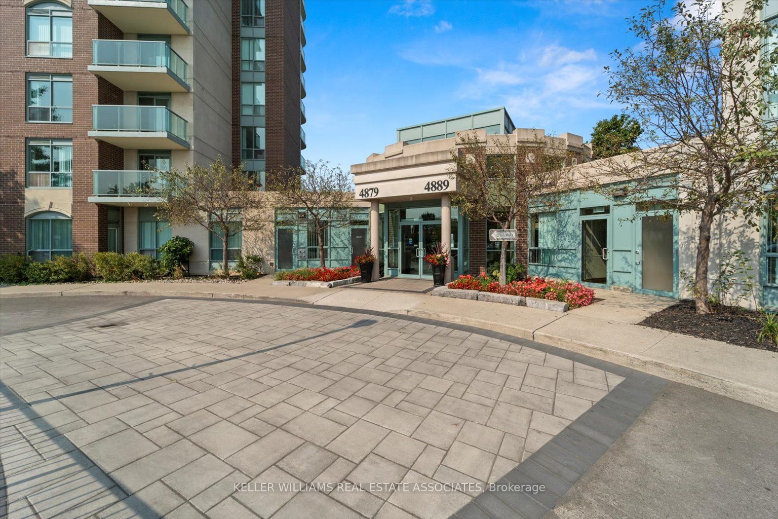 4879 Kimbermount Ave, unit 401 for sale