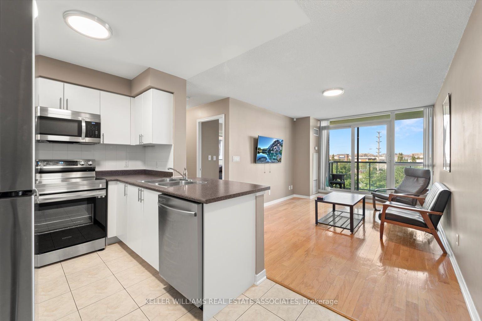 4879 Kimbermount Ave, unit 401 for sale - image #7