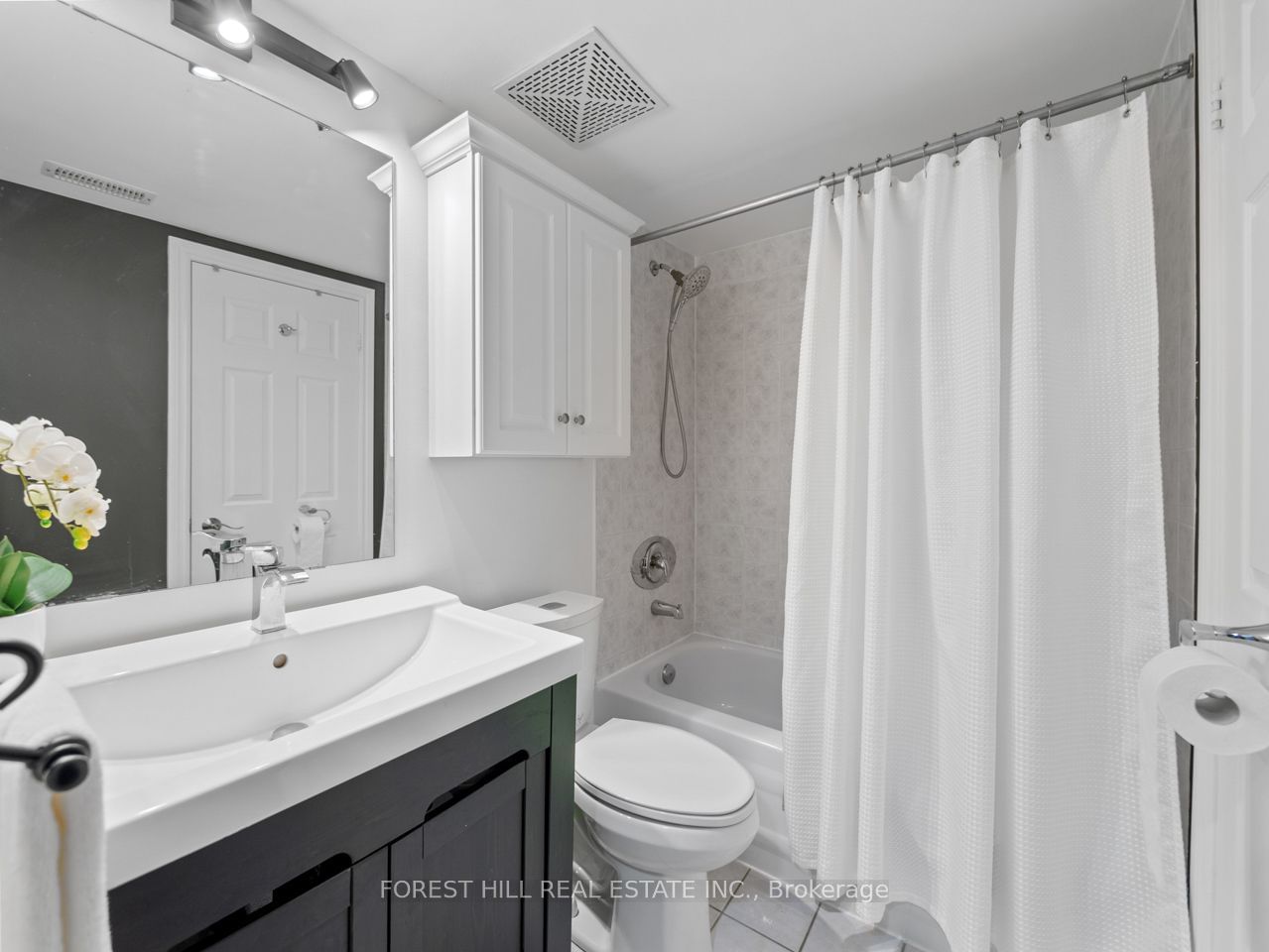 1701 Lampman Ave, unit 303 for sale - image #16