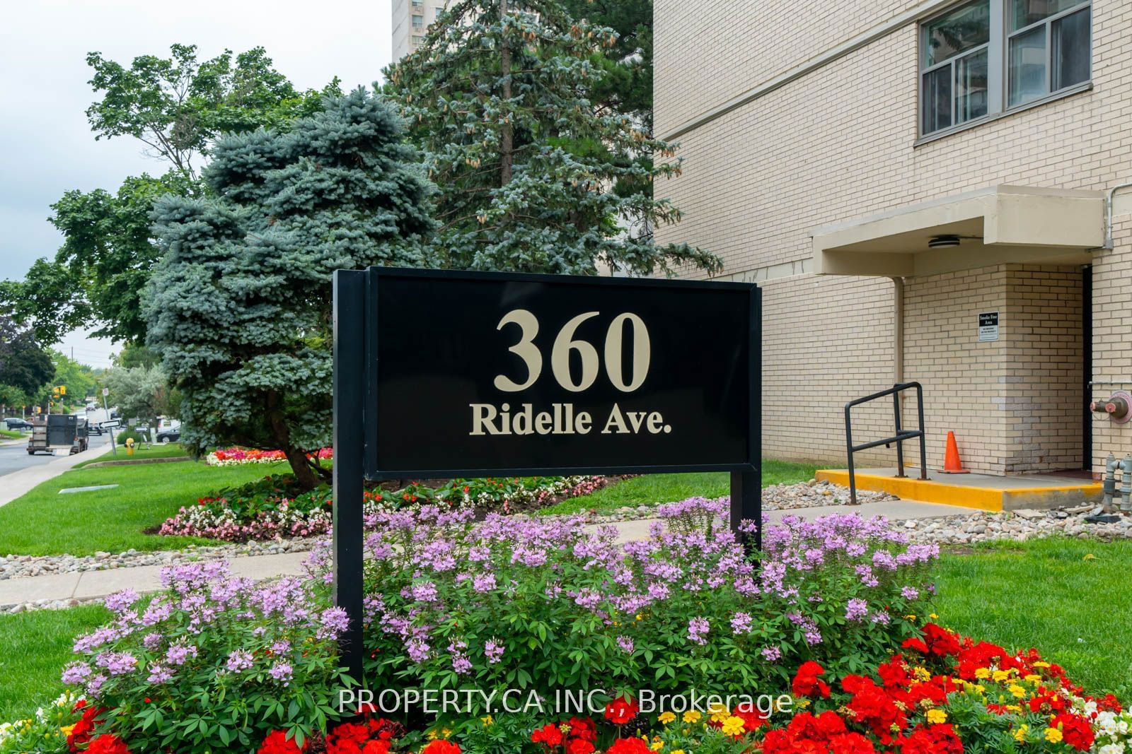 360 Ridelle Ave, unit 1614 for sale