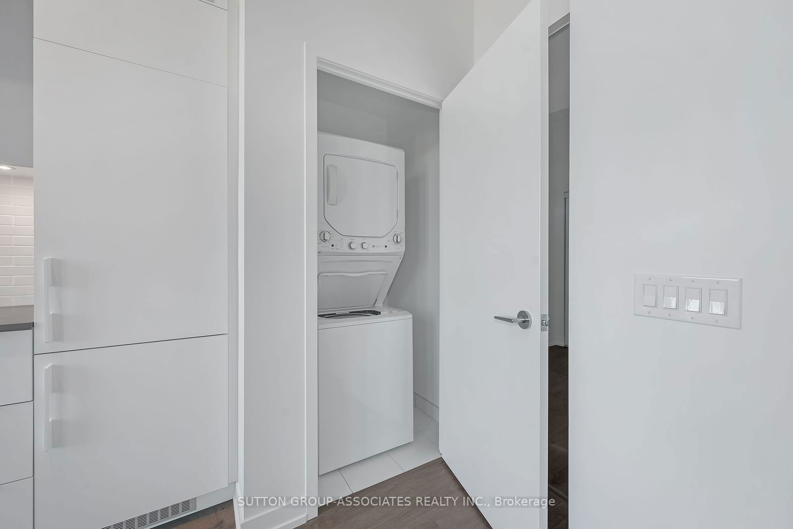 270 Dufferin St, unit 213 for sale