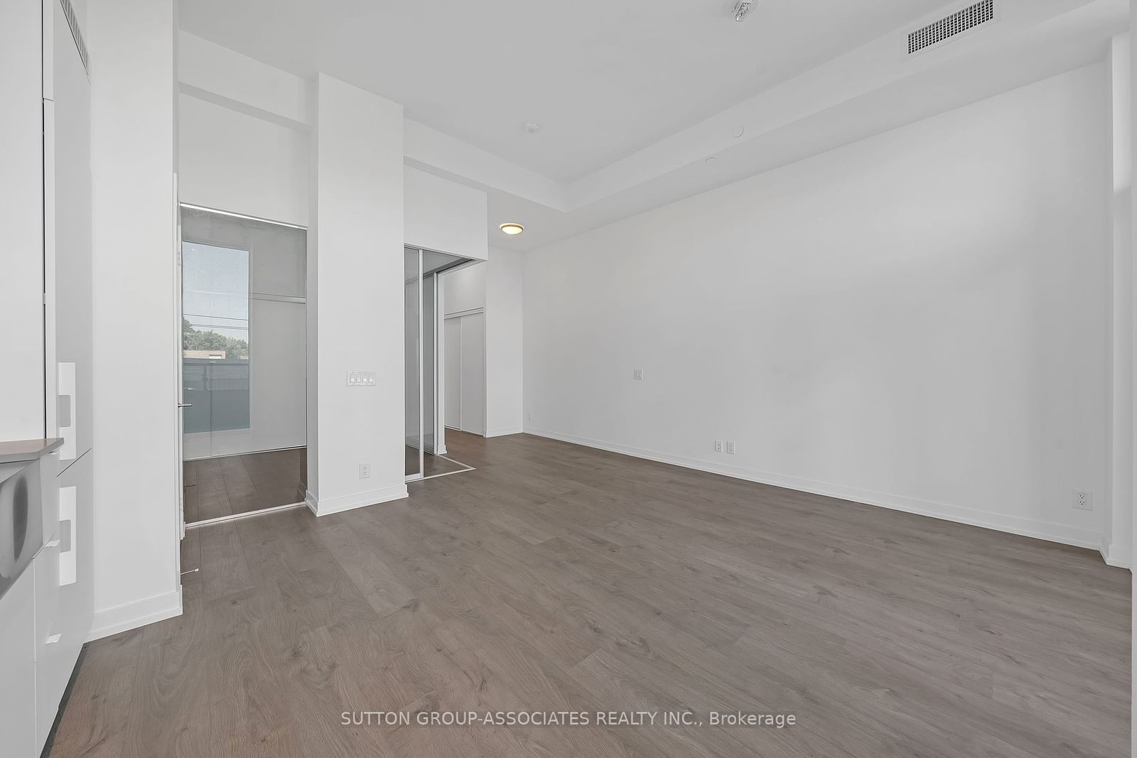 270 Dufferin St, unit 213 for sale