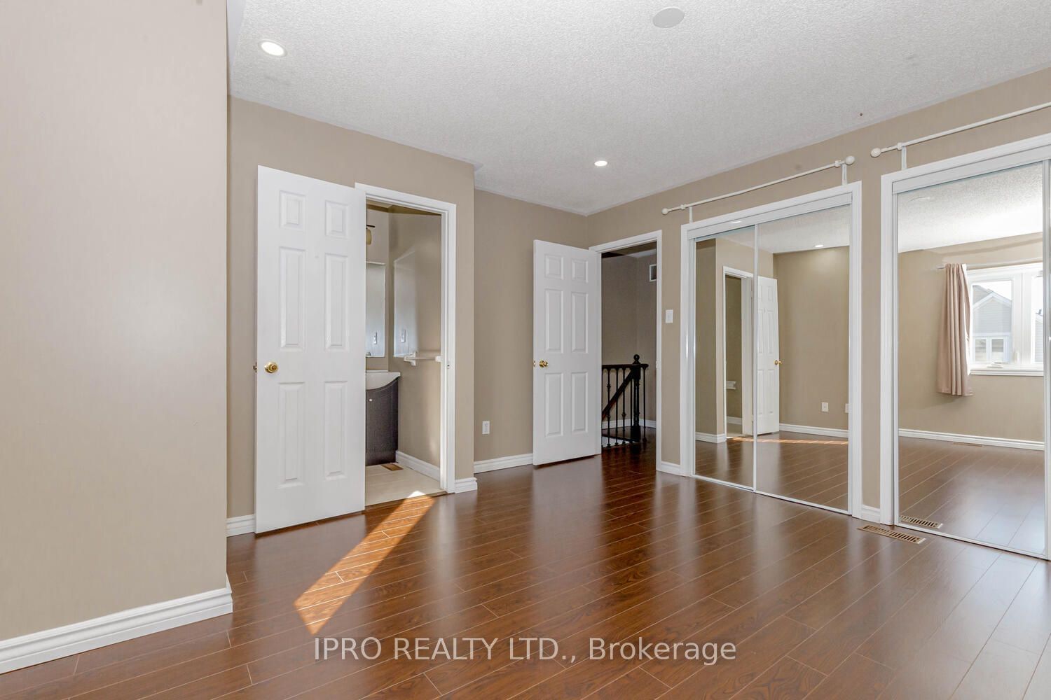 5910 Greensboro Drive Townhomes, Mississauga, Toronto