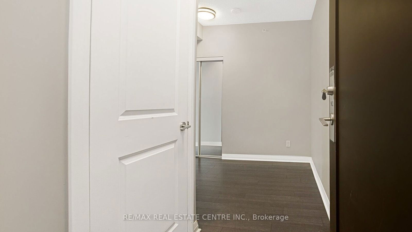 75 Eglinton Ave W, unit 902 for sale - image #7