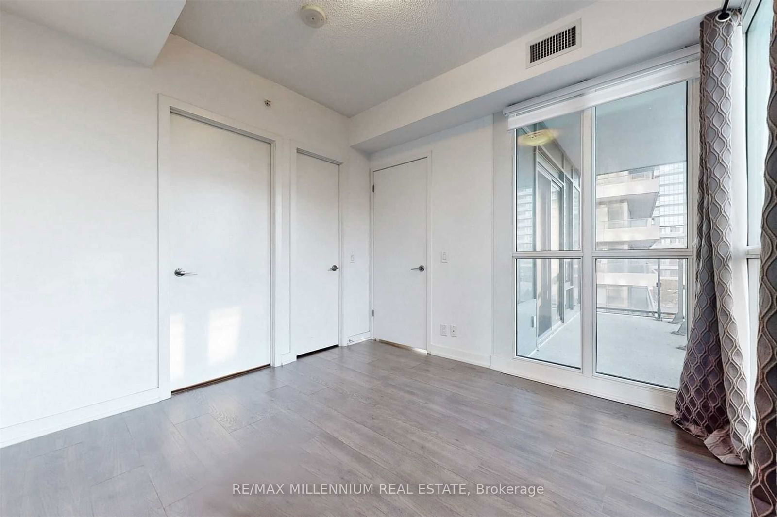 2212 Lakeshore Blvd W, unit 608 for rent - image #14