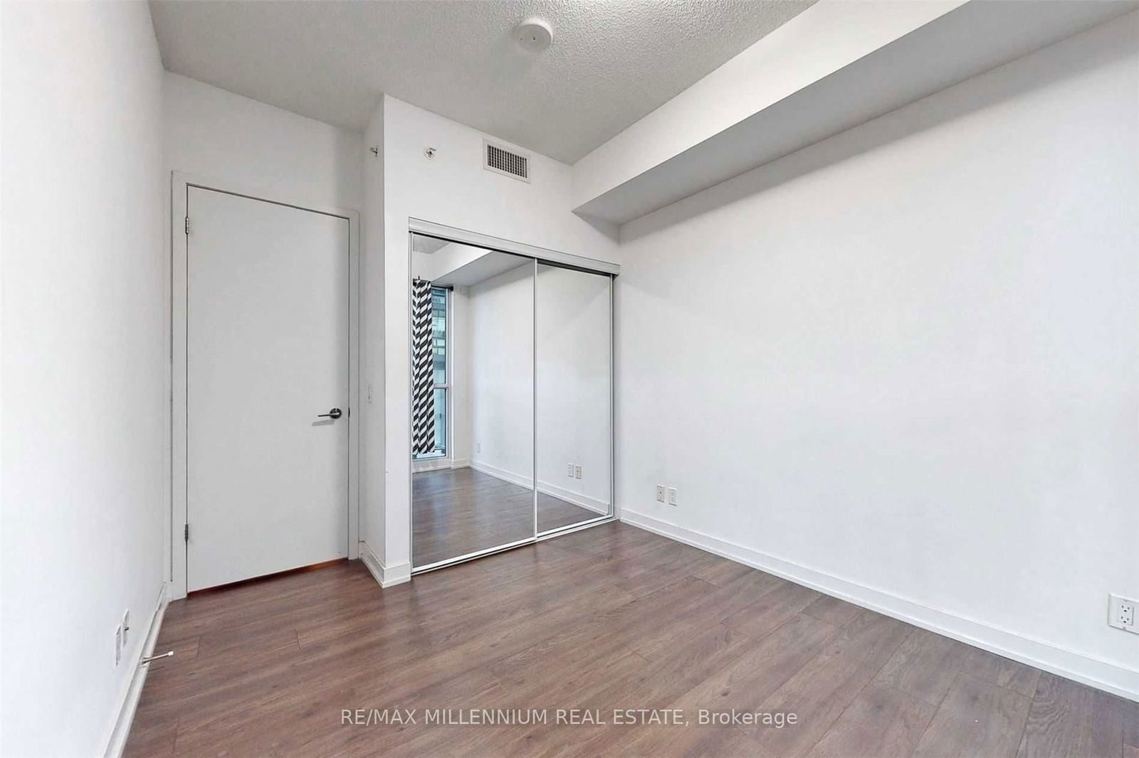 2212 Lakeshore Blvd W, unit 608 for rent - image #20