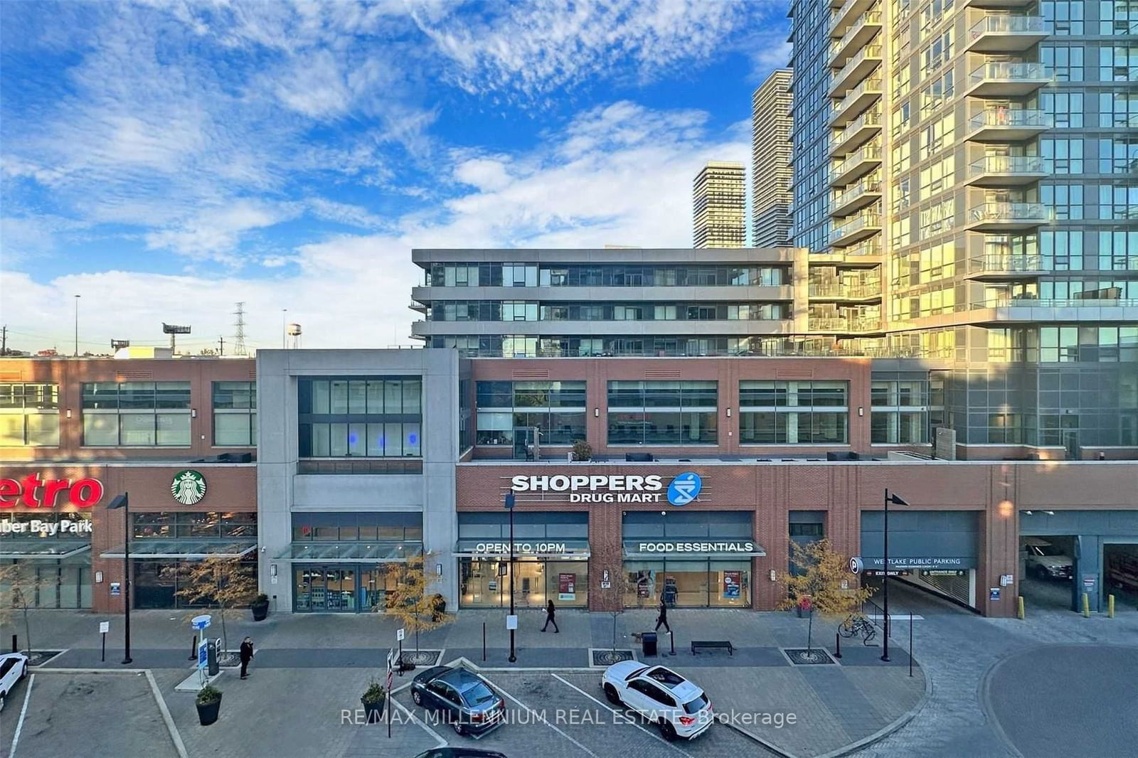 2212 Lakeshore Blvd W, unit 608 for rent