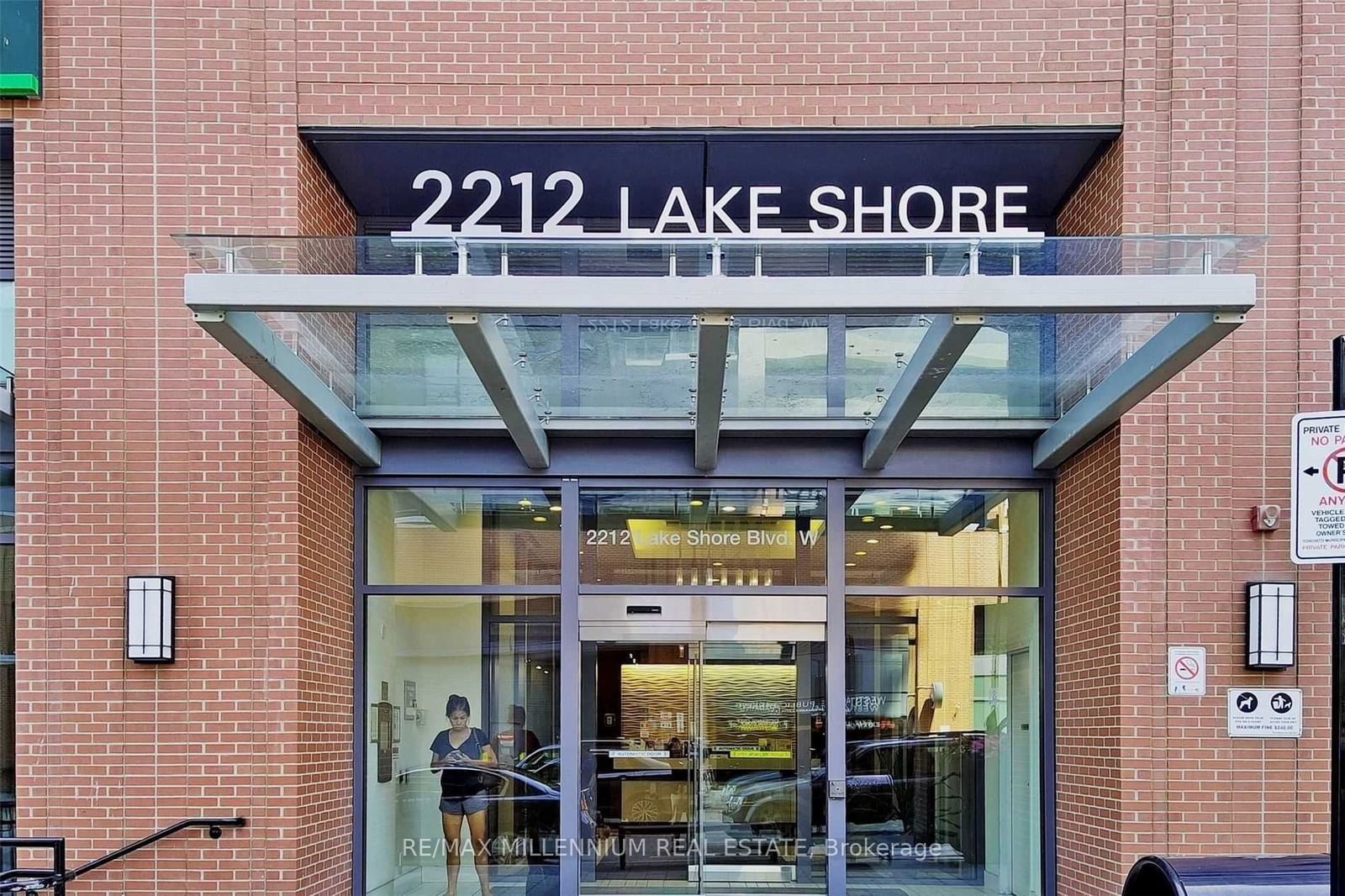 2212 Lakeshore Blvd W, unit 608 for rent - image #3