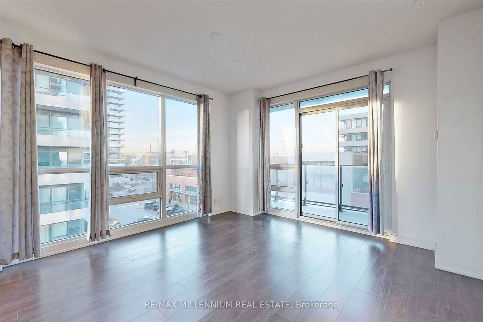 2212 Lakeshore Blvd W, unit 608 for rent - image #7