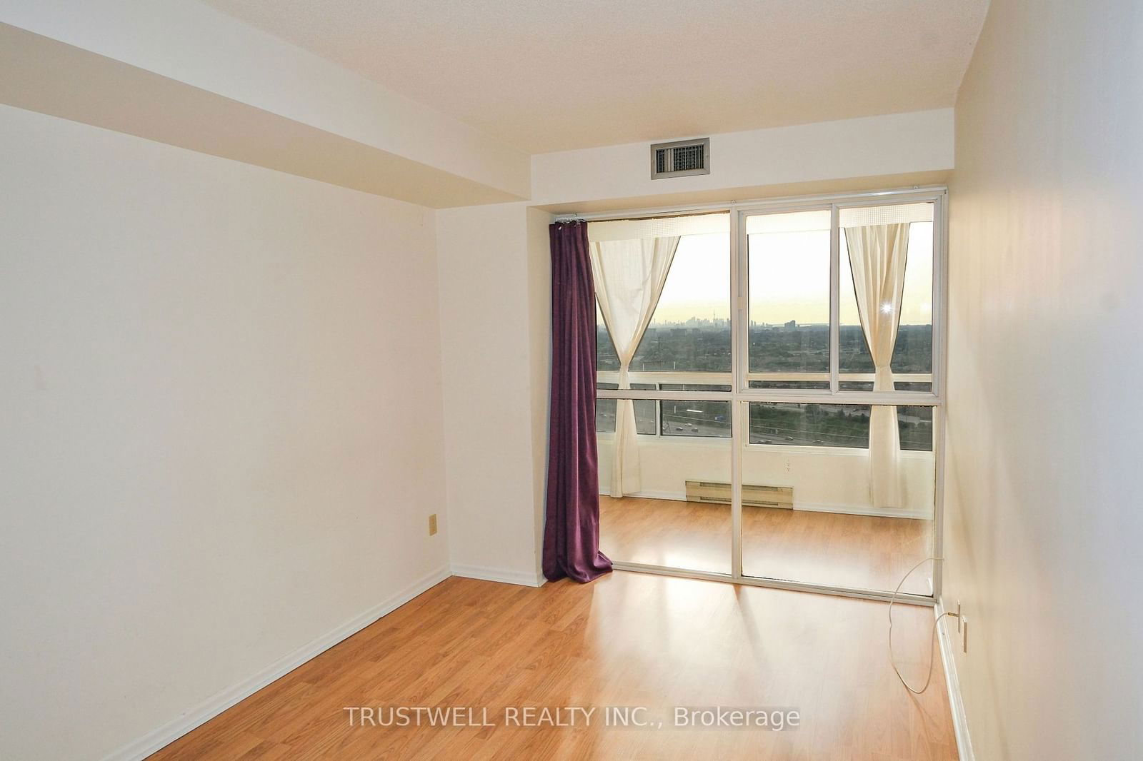 4450 Tucana Crt, unit 2102 for sale - image #19