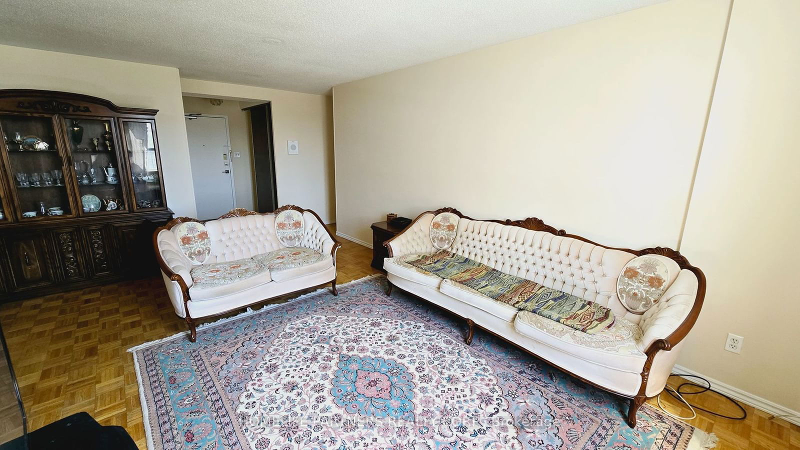 2825 Islington Ave, unit 315 for sale - image #8