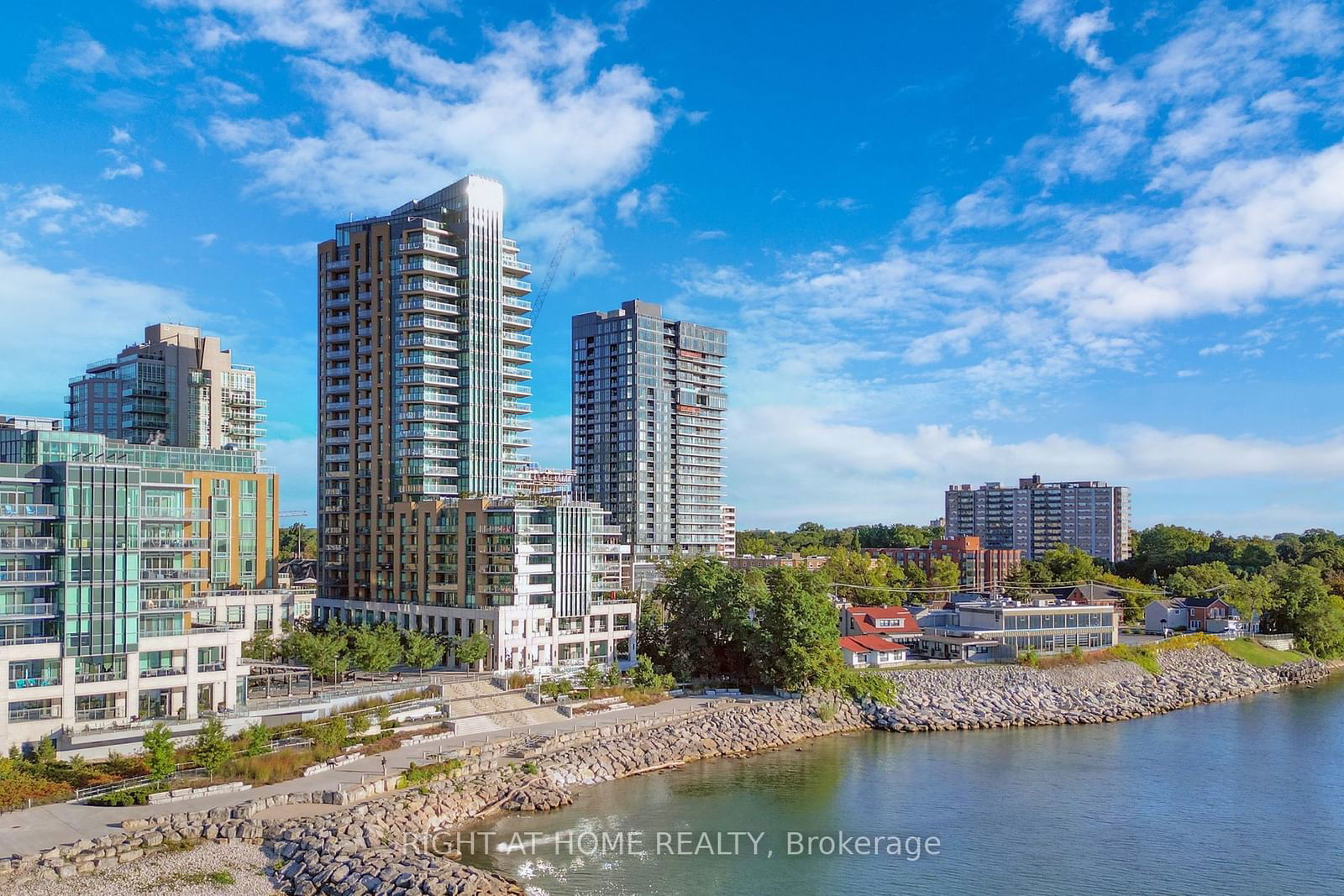 2060 Lakeshore Rd, unit 301 for sale - image #34