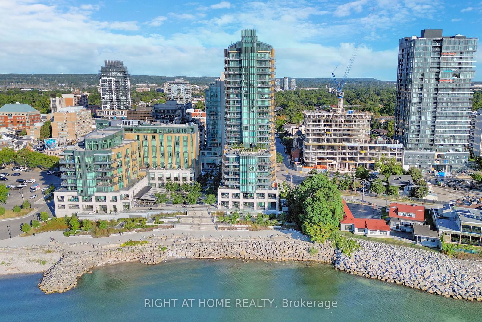 2060 Lakeshore Rd, unit 301 for sale - image #36