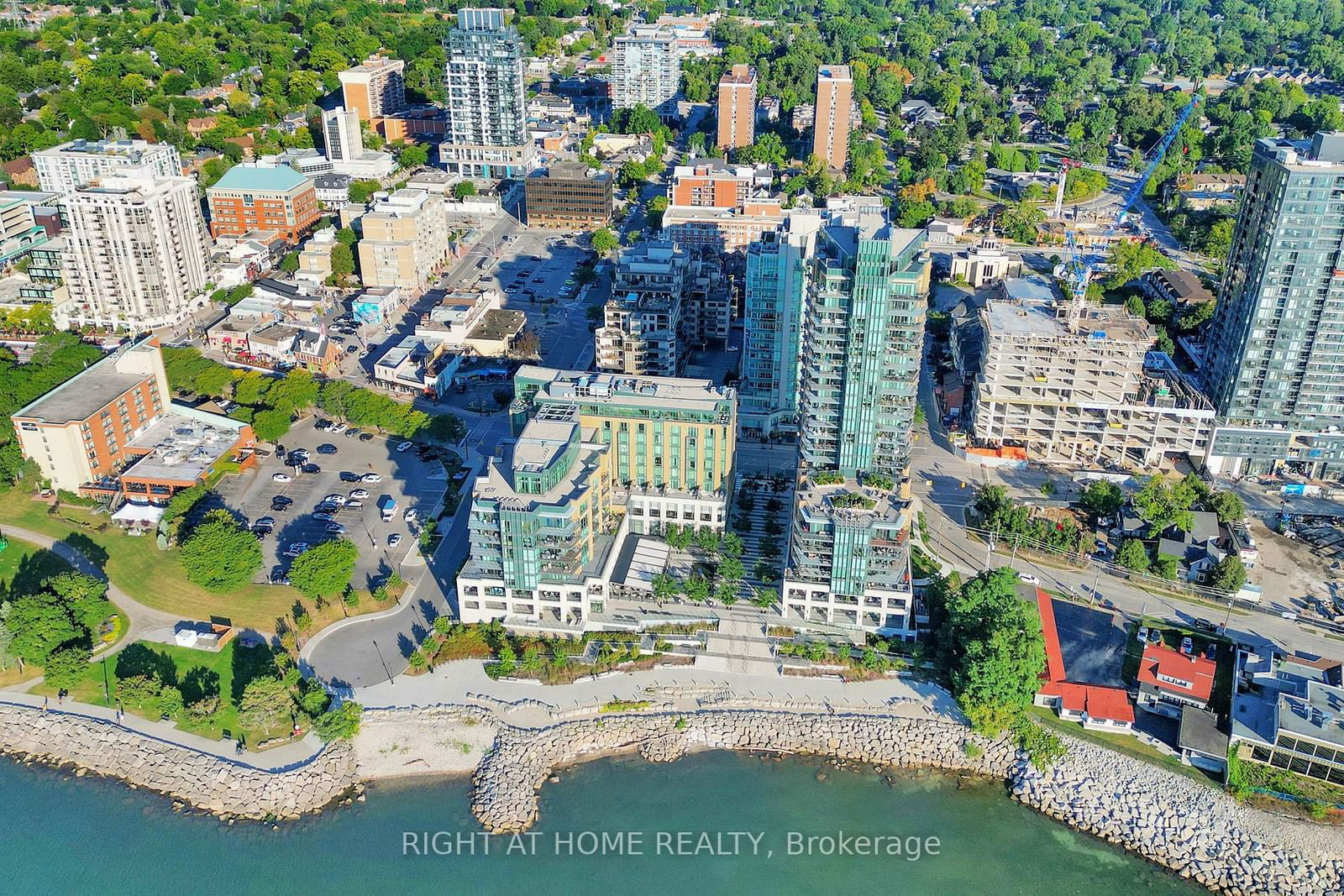 2060 Lakeshore Rd, unit 301 for sale - image #38