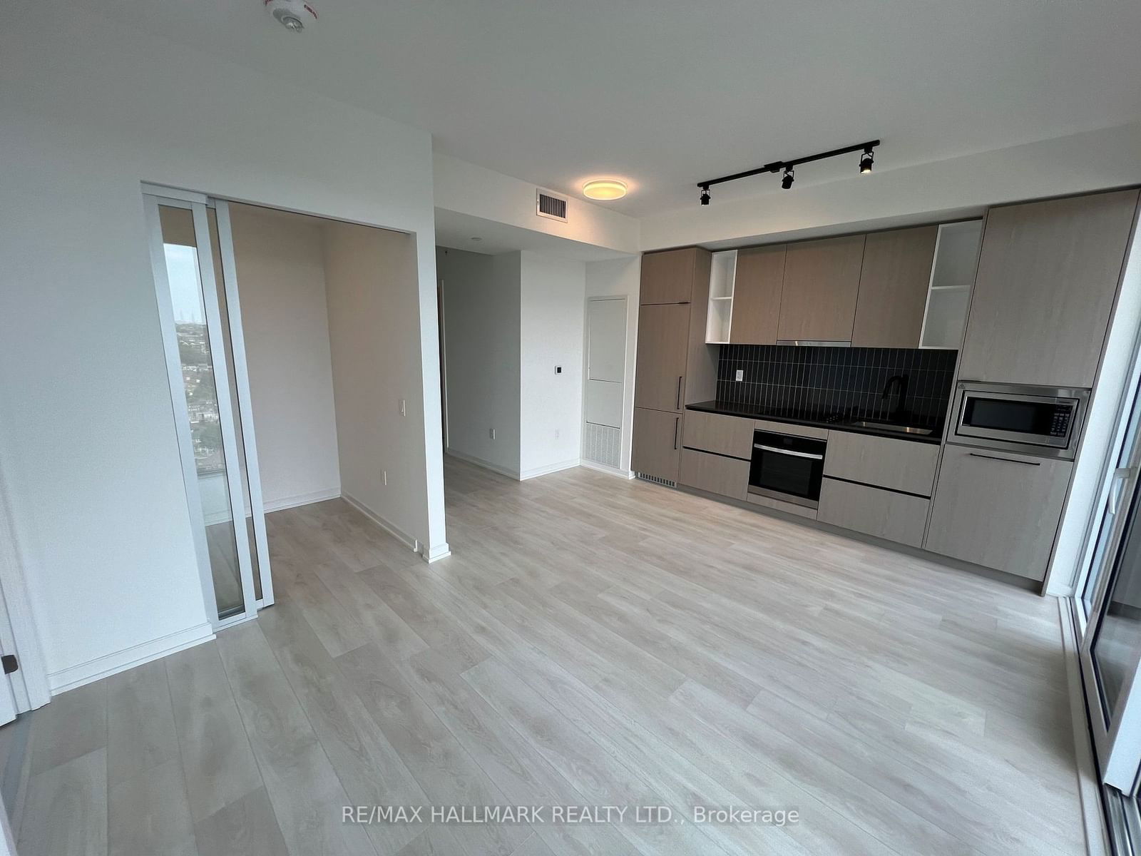 1285 Dupont St, unit 1607 for rent