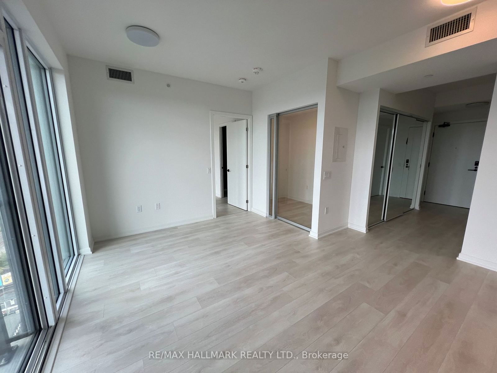 1285 Dupont St, unit 1607 for rent