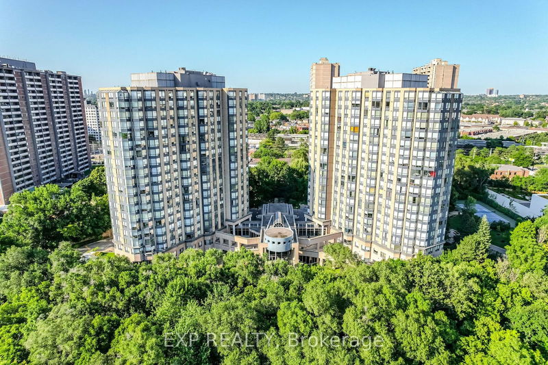 1 Hickory Tree Rd, unit 401 for sale - image #1