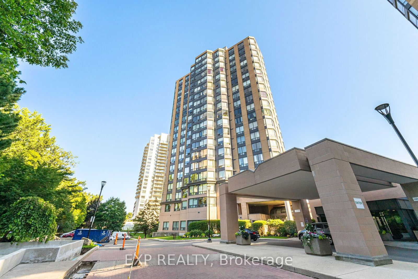 1 Hickory Tree Rd, unit 401 for sale