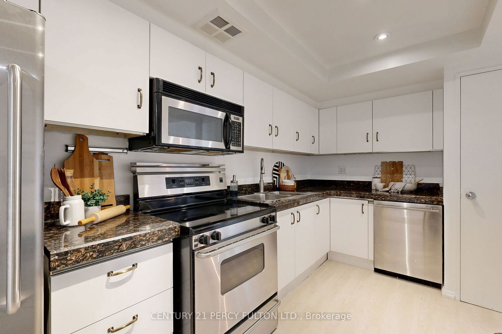 2045 LakeShore Blvd W, unit 2308 for sale - image #7