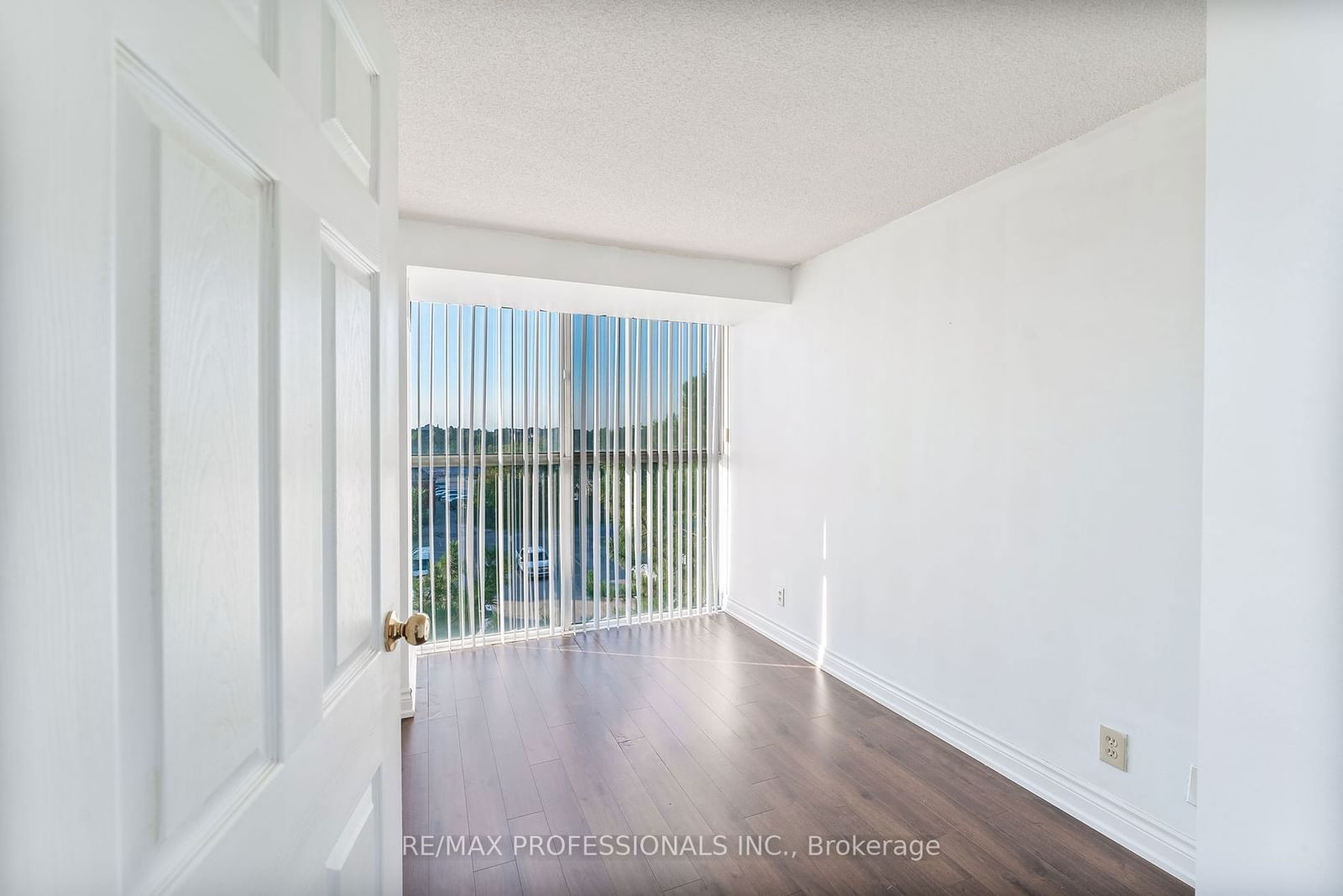 25 Trailwood Dr, unit 404 for sale - image #14