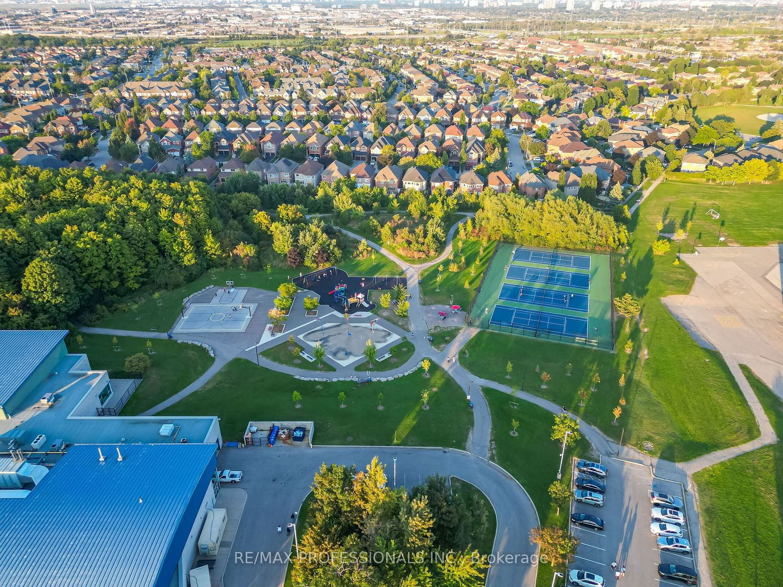 25 Trailwood Dr, unit 404 for sale - image #19