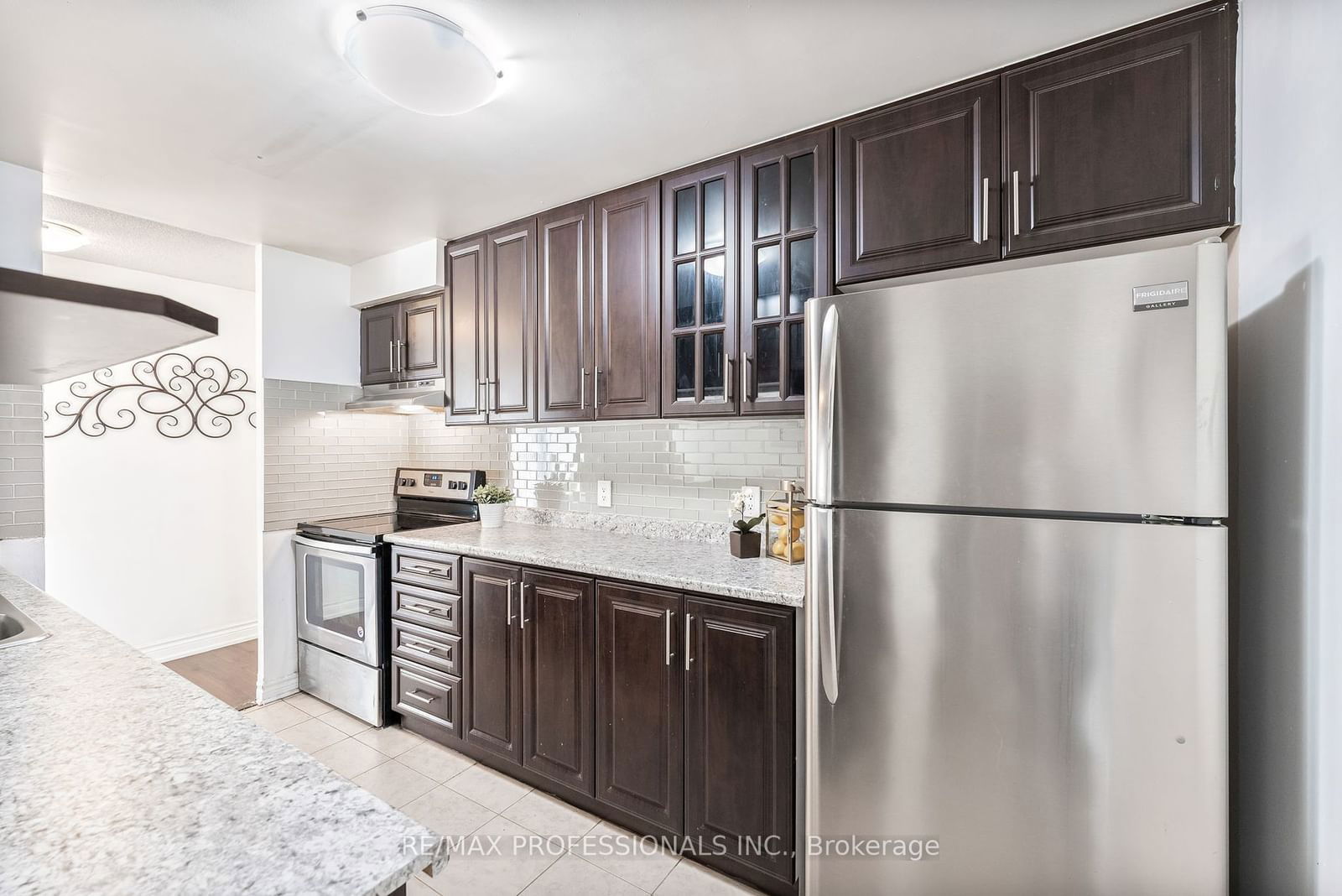 25 Trailwood Dr, unit 404 for sale - image #8