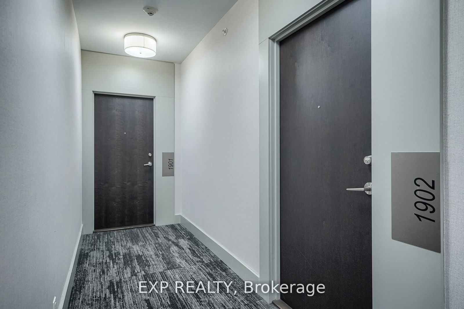 10 Park Lawn Rd, unit 1902 for rent - image #2