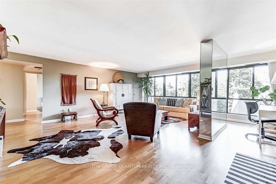 1400 Dixie Rd, unit 401 for sale - image #9