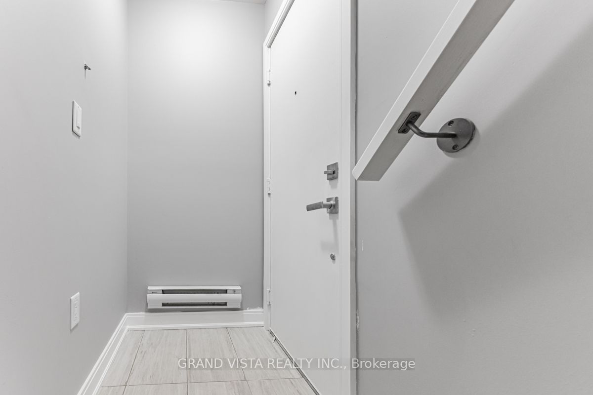 100 Dufay Rd, unit 07 for sale - image #4