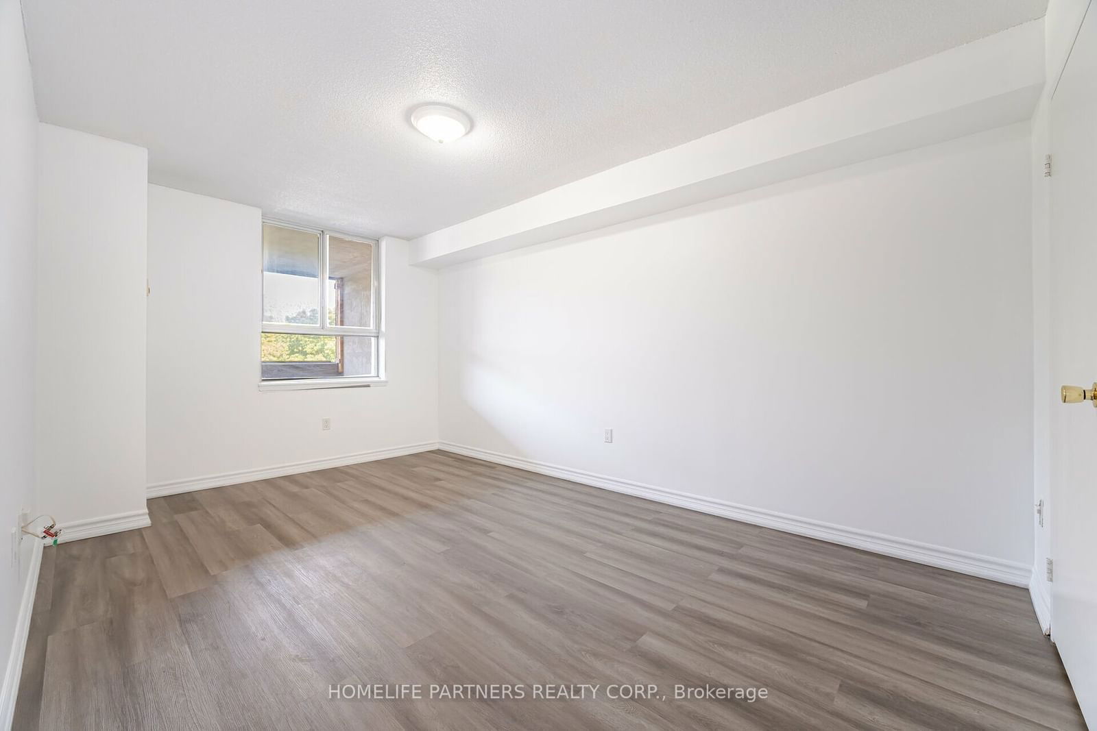 40 Panorama Crt, unit 303 for sale - image #15