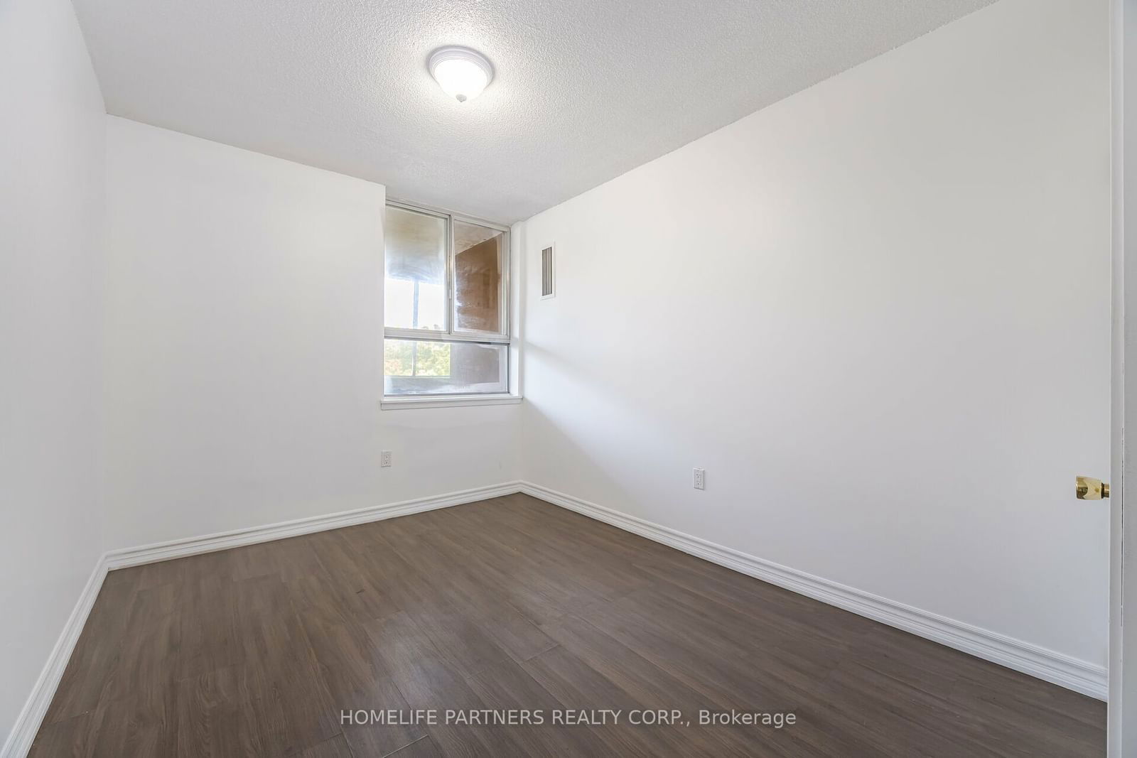 40 Panorama Crt, unit 303 for sale