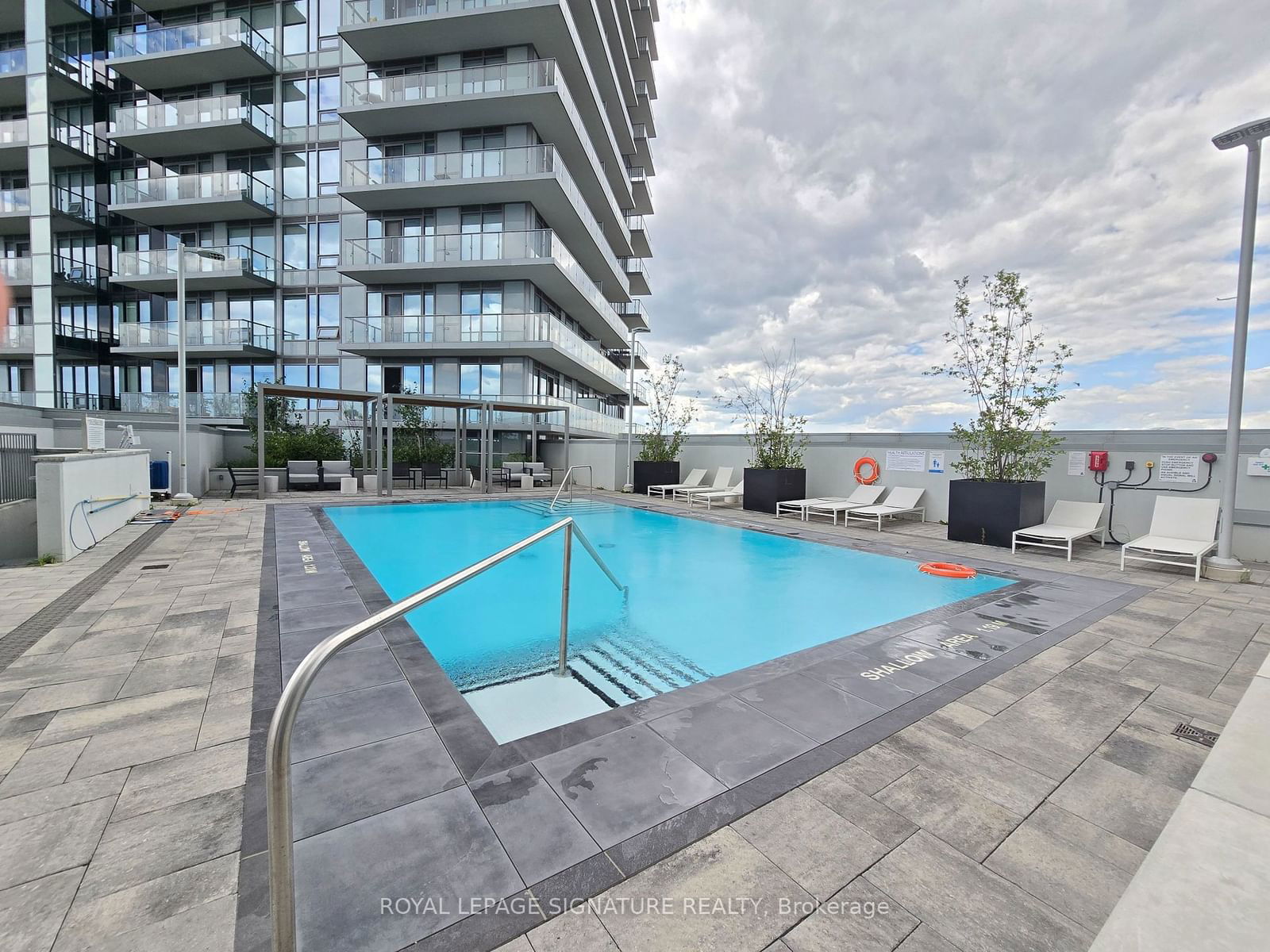 4675 Metcalfe Ave, unit 503 for sale