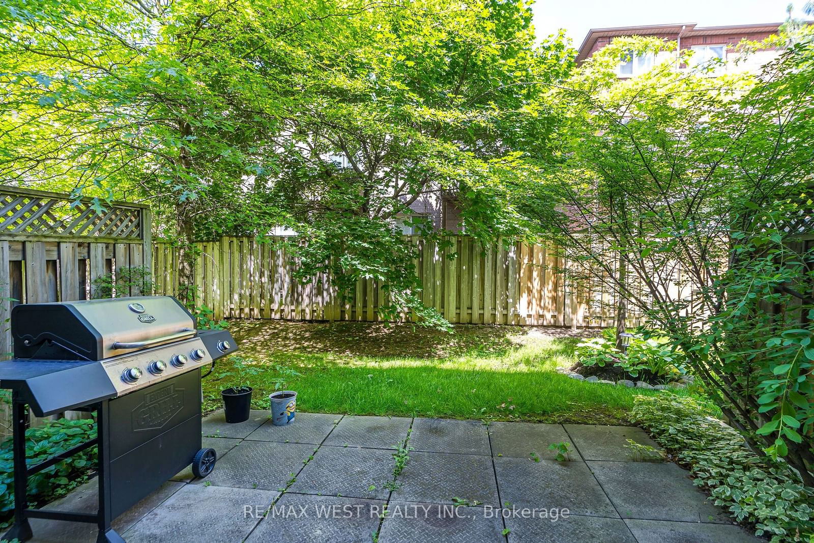 1355 Rathburn Rd E, unit 37 for sale - image #22