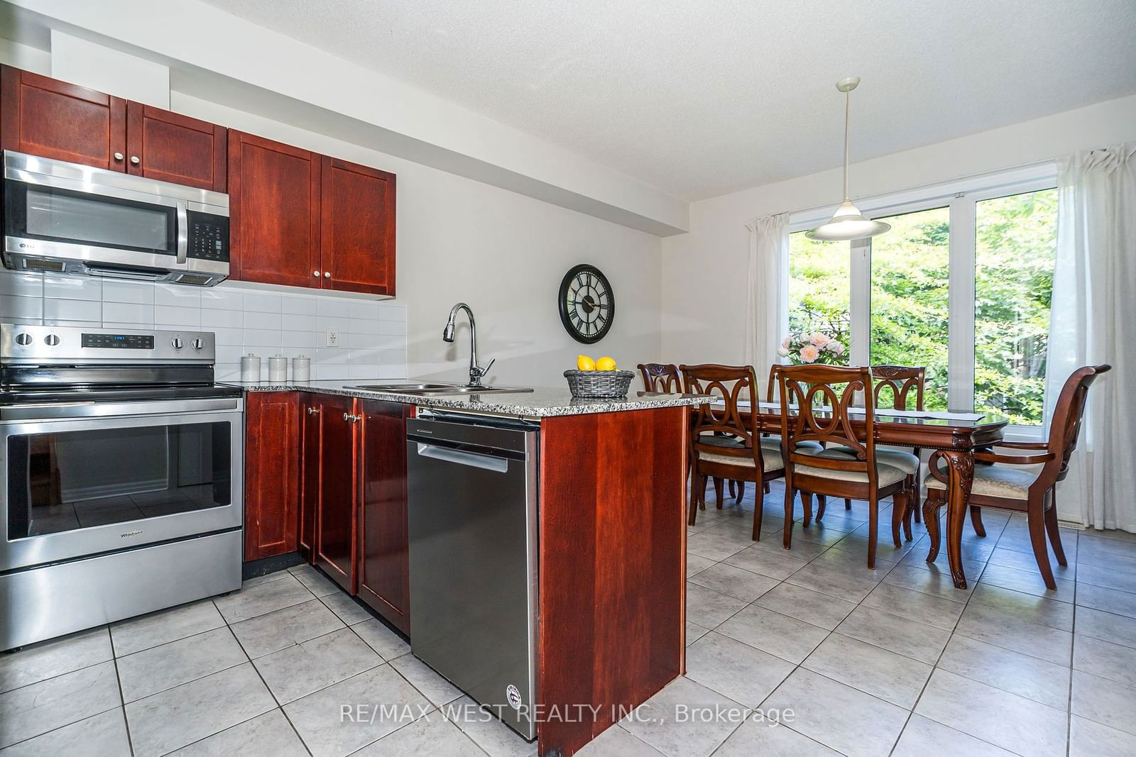 1355 Rathburn Rd E, unit 37 for sale - image #6