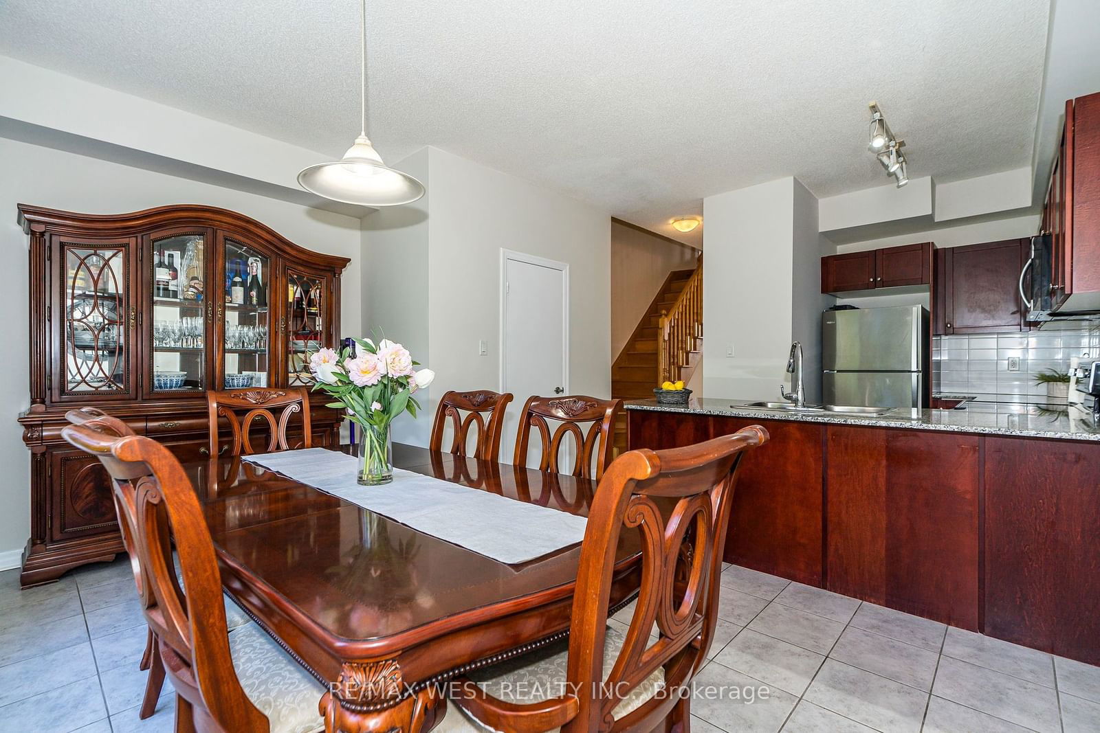 1355 Rathburn Rd E, unit 37 for sale - image #9