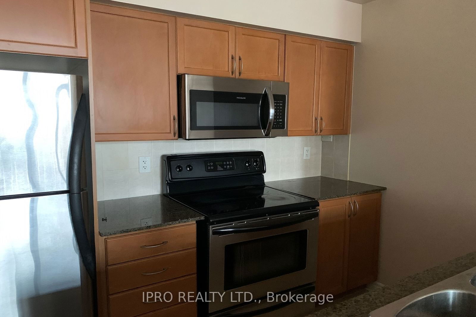 388 Prince of Wales Dr, unit 1610 for rent